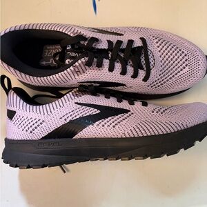Brooks Revel 5 running shoe